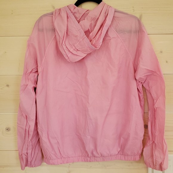 💥2/$30💥 Pink jacket with purple zip - like new - Picture 3 of 3